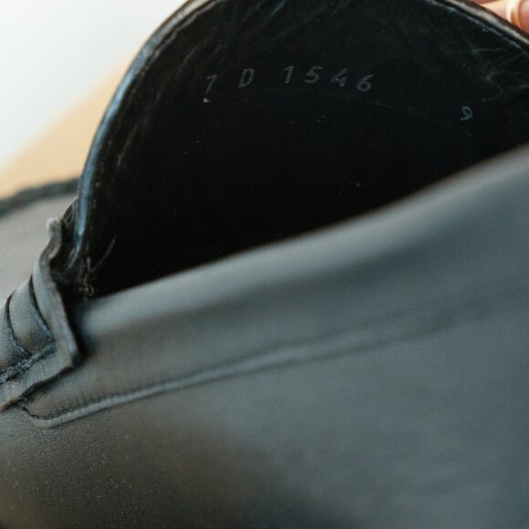 Fendi Men’s Tonal FF-Monogram Leather O’Lock Loafers, Black, US 9/EU 42 - Picture 8 of 11